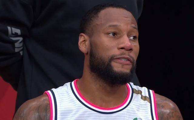 十冠王半场狂拿73分,虐对手30分,双外援合砍42分_威姆斯_广东