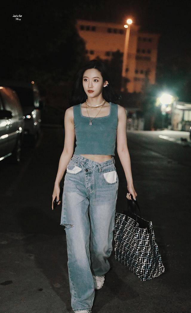 snh48年度总决赛,许佳琪回家助力,siri姐姐孙芮回来了_舞台_人气_后续