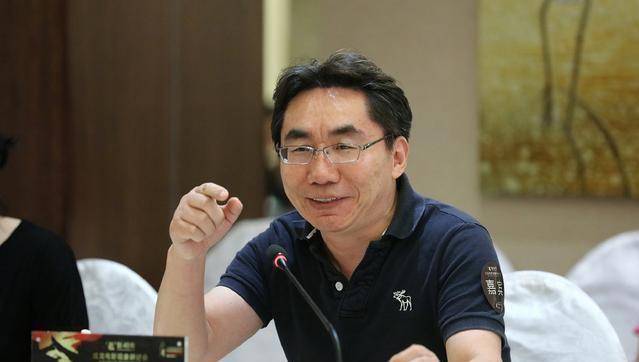 冷淞,中国传媒大学教授圆桌讨论嘉宾:刘硕,中国传媒大学副教授圆桌