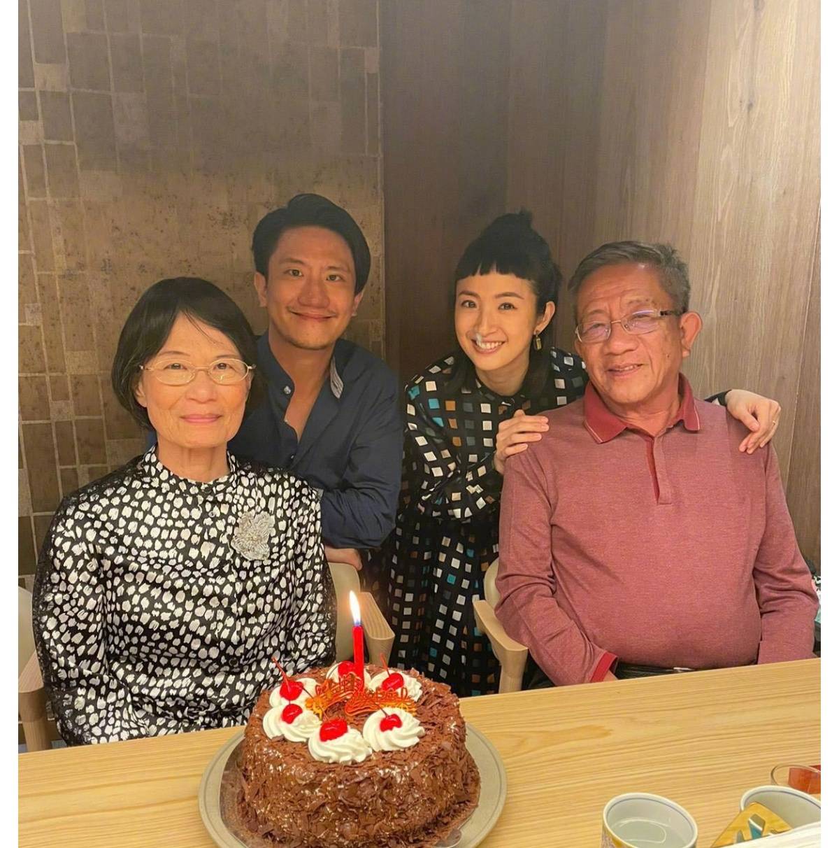 而且这也是林依晨当妈妈后迎来的首个生日,她本人也是感慨万分,在正文