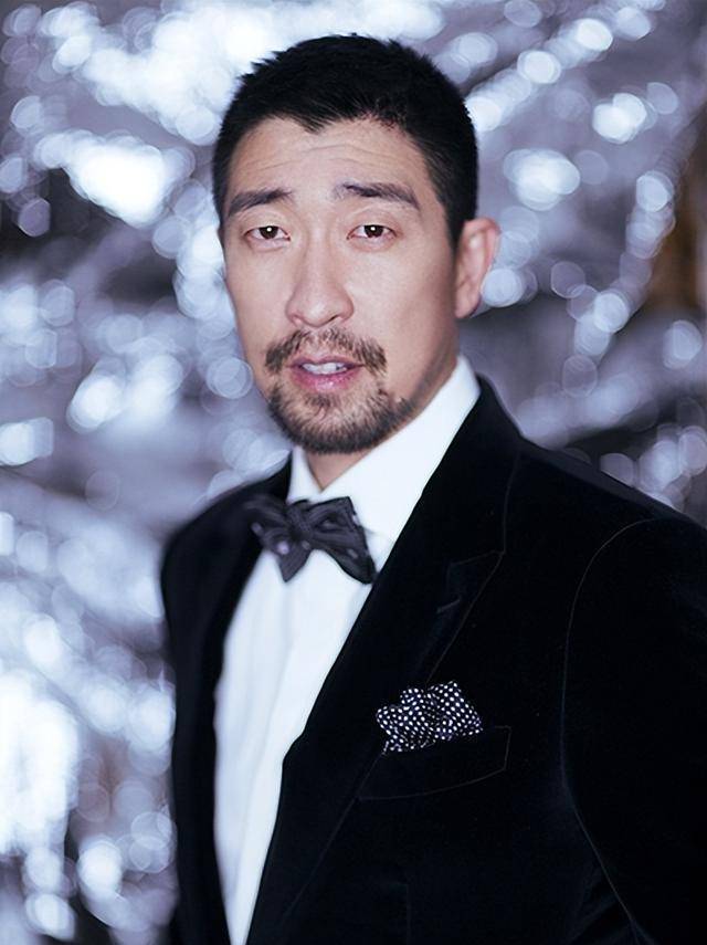 王千源:与妻子聚会相识,从无到有相互扶持,今事业有成家庭幸福_于倩_