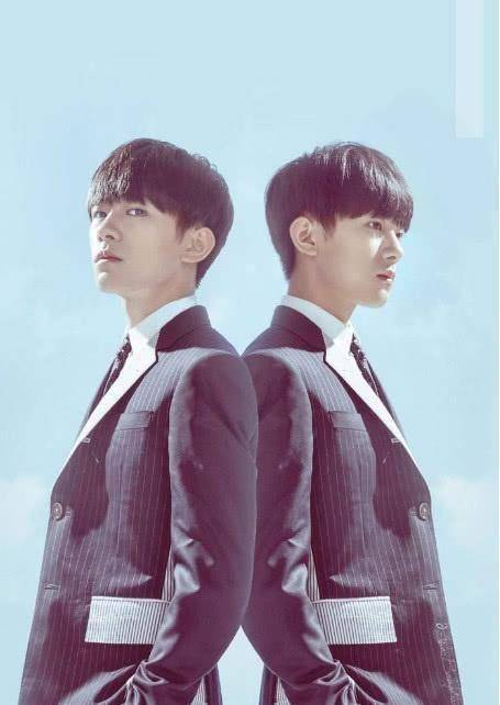 与王俊凯亲密合影,给王源穿婚纱,两个千玺开心互动_易烊_技术_新郎