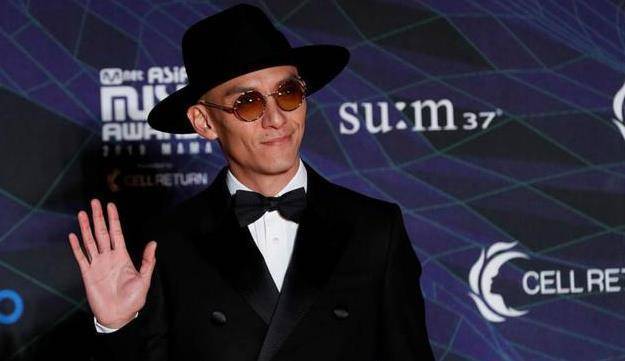 为新角色暴瘦20斤,拍戏张震是认真的!