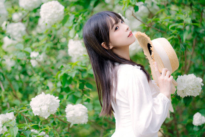 清纯少女:贤儿sherry的清凉一夏_伊喵_白嫖_部落