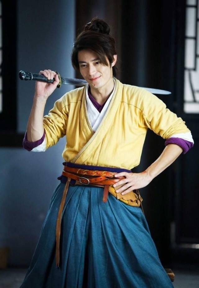 霍建华的经典古装角色,白子画帅爆,刘连城痴情,期待如懿传_徐长卿