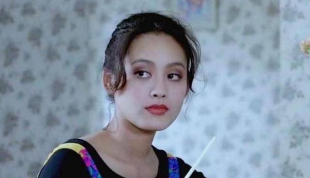 姜文对她迷恋,张国荣认她做妹妹,当年的宁静有多美?