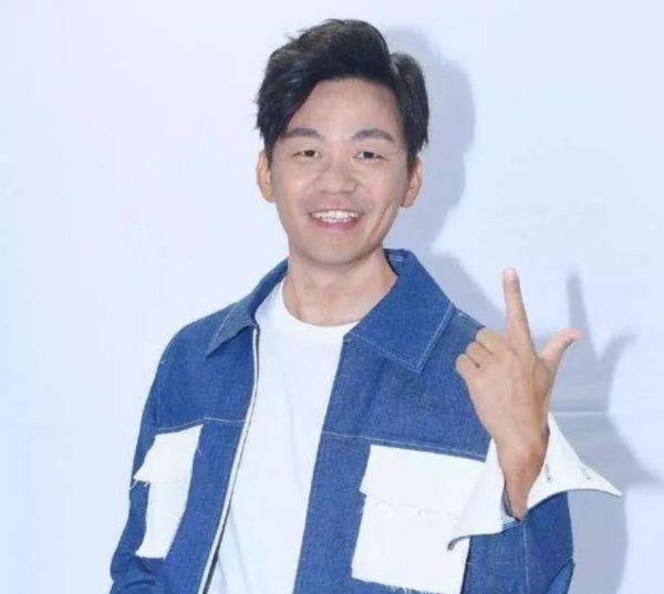 一道撤侨令,让王宝强现出原形,什么情况?_明星_国籍_美国