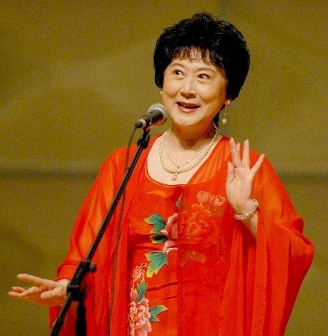 京剧演员刘长瑜曾因不考虑人物被荀大师训斥,如今演员皆是如此_演出