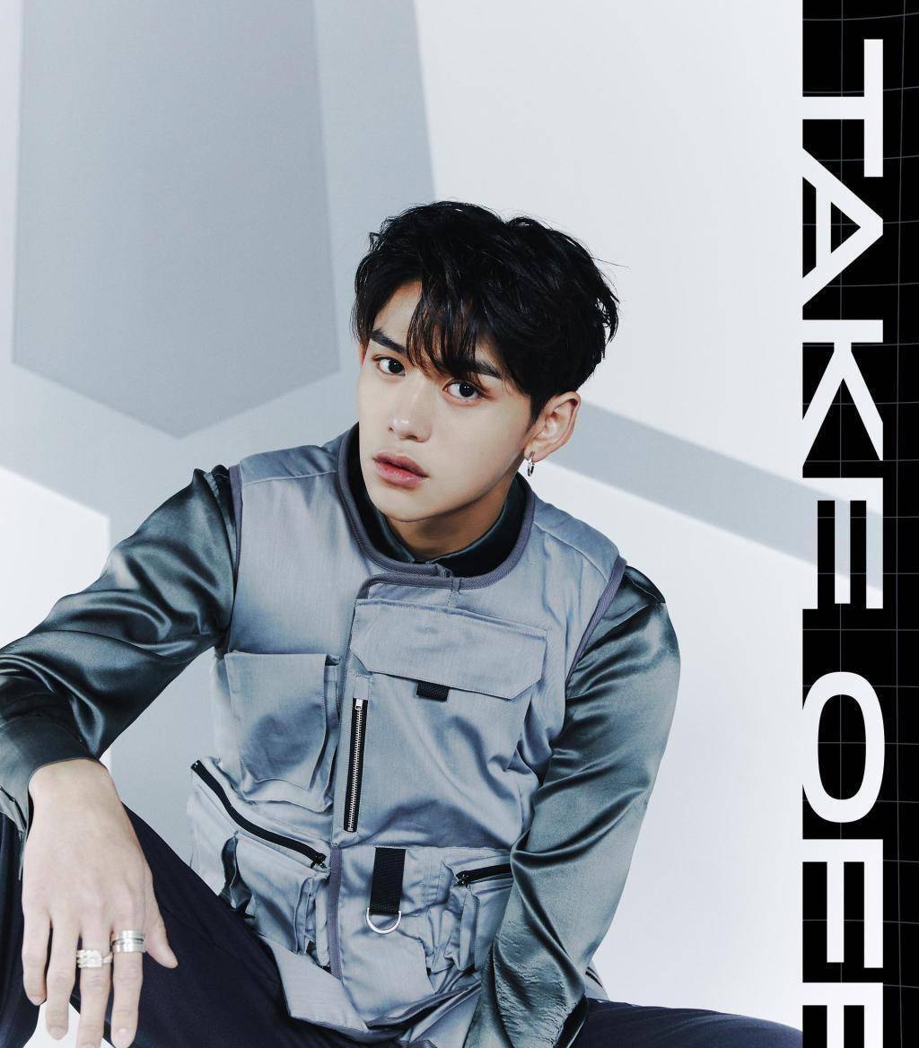 这粉丝彻底懵了,还天真地以为黄旭熙在跟她谈恋爱.