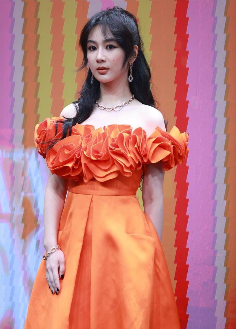 杨紫这造型师咋想的!