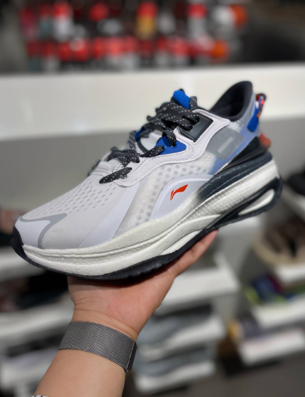 羿星4 超越v曝光,棉花糖美如画,全掌42脚感佳_位置_感觉_产品