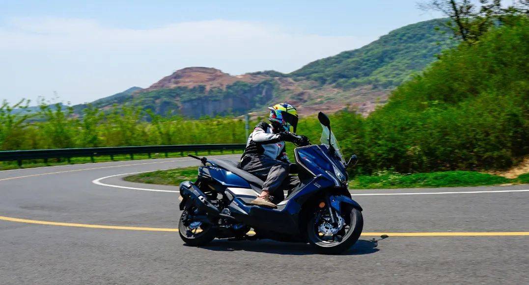 操控惊艳的大平踏—26999光阳st250摩智测评_搜狐汽车_搜狐网