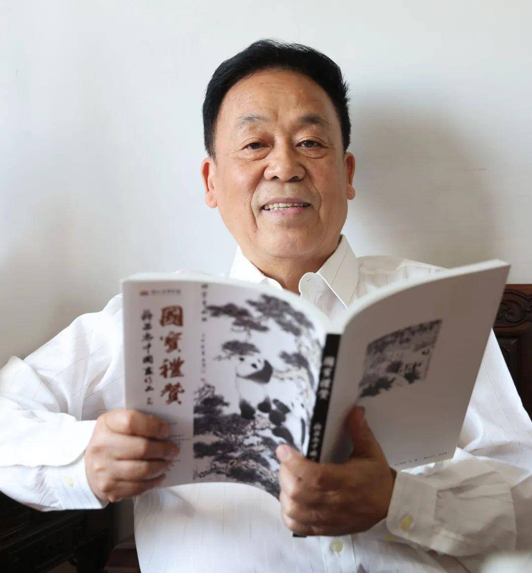 现场┃传承之光— 孔可立《中国历代名碑临本》新书在省外文书店首发