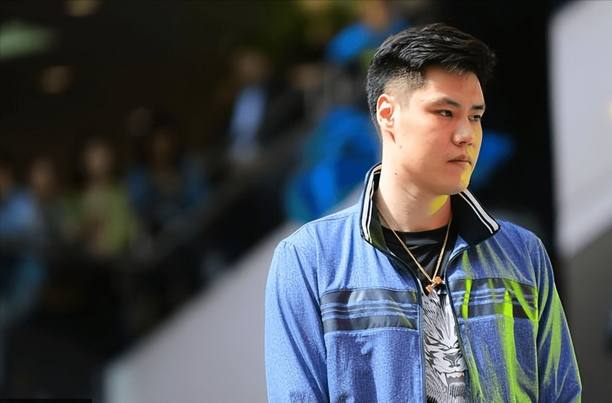 曾是辽宁男篮希望之星,代表鹈鹕队征战nba夏季联赛_贺天举_职业_前锋