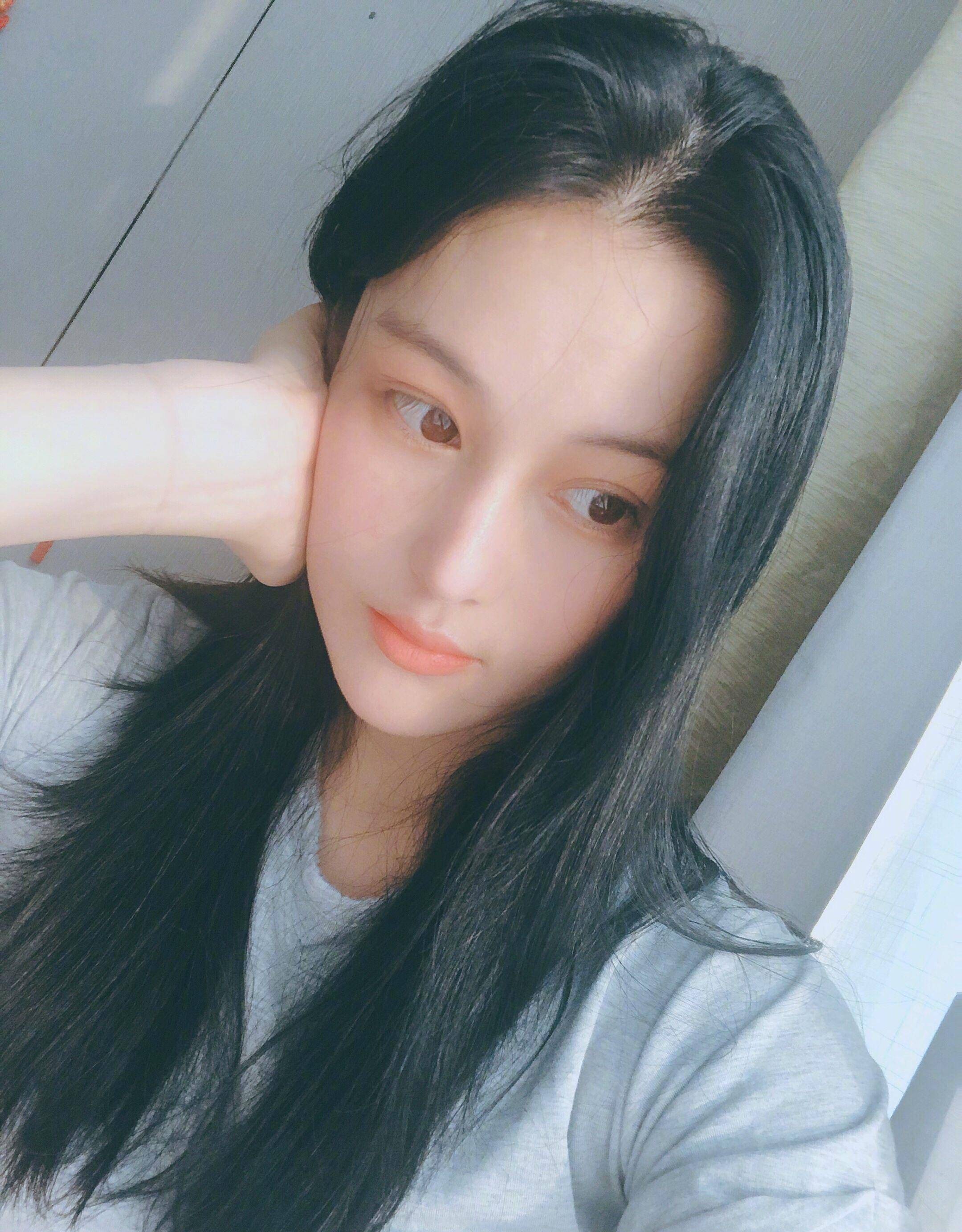 张馨予连发俩动态秀老公准备的惊喜_蛋糕_减肥_情侣