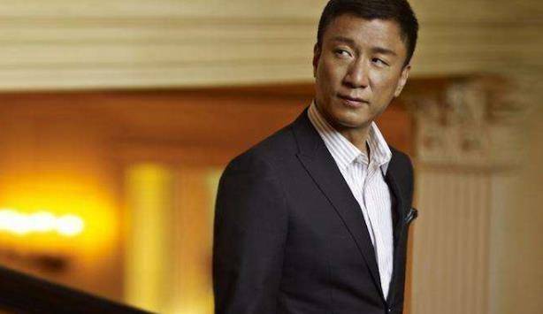 孙红雷版新娘,看到照片之后惊呆,网友:这脸撞的不是一般好_节目_样子