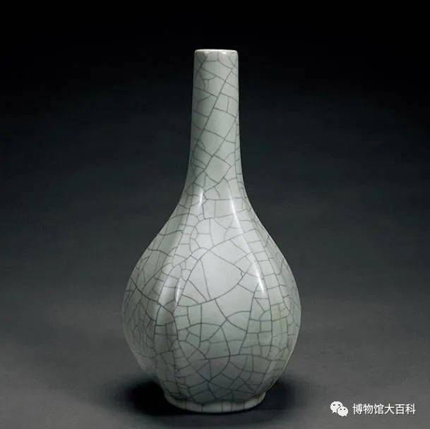 珍贵难得：“金丝铁线”故宫博物院哥窑瓷器展_釉面_黑色_口径