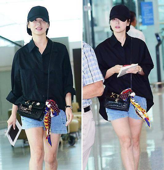 宋慧乔现身香港美得发光,网友:穿了宋仲基的衬衫吗?_生活_新剧_富家女