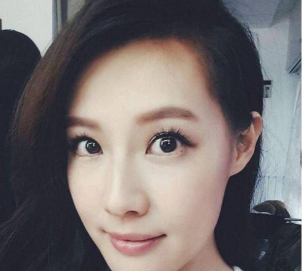 中的林文静,伦理剧《难为女儿红》中的向阳,都市商战《盛夏晚晴天》中