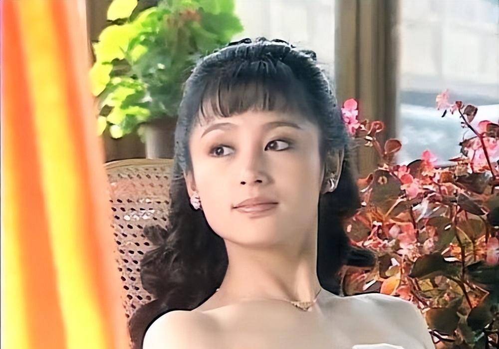 娱乐圈公认的5位顶级美人,生的儿子颜值堪比路人_李嘉欣_陈红_蒋勤勤