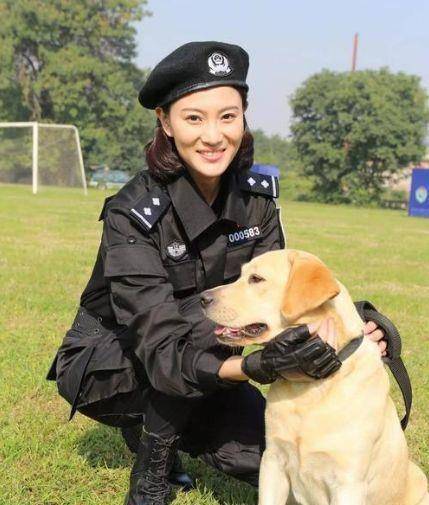 侯梦莎_题材_军旅