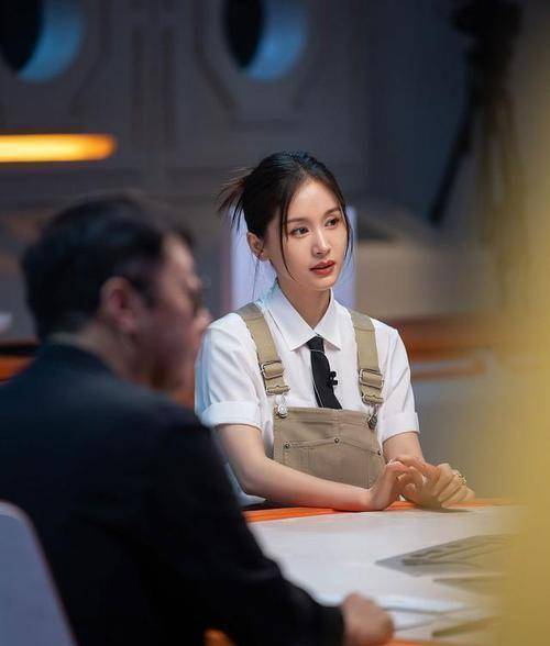 但王子文这么敢说也不是第一次了,曾经王子文在一期采访中表示,自己能