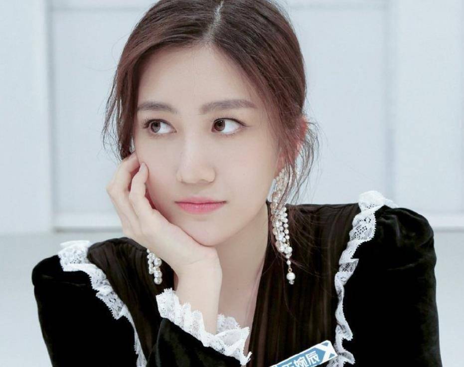 王太利女儿也参加了《青春有你》,有谁注意首期排名