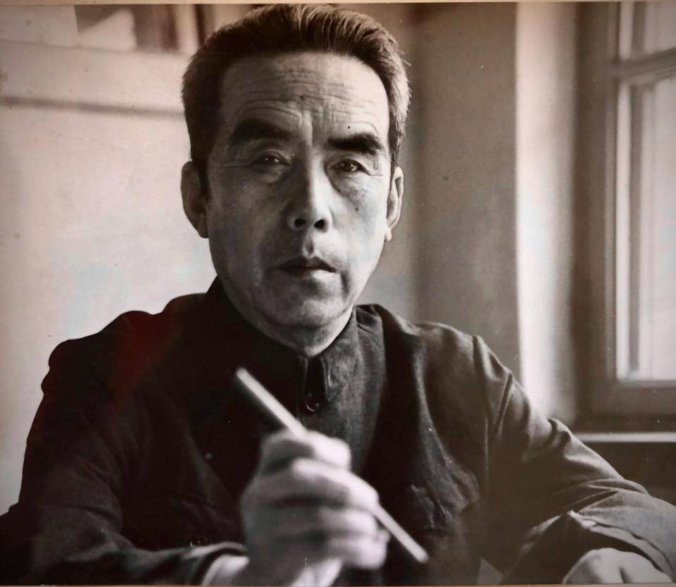 著名内科学家董德懋,精通中医内,儿各科,尤擅针灸,且造诣颇深_先生