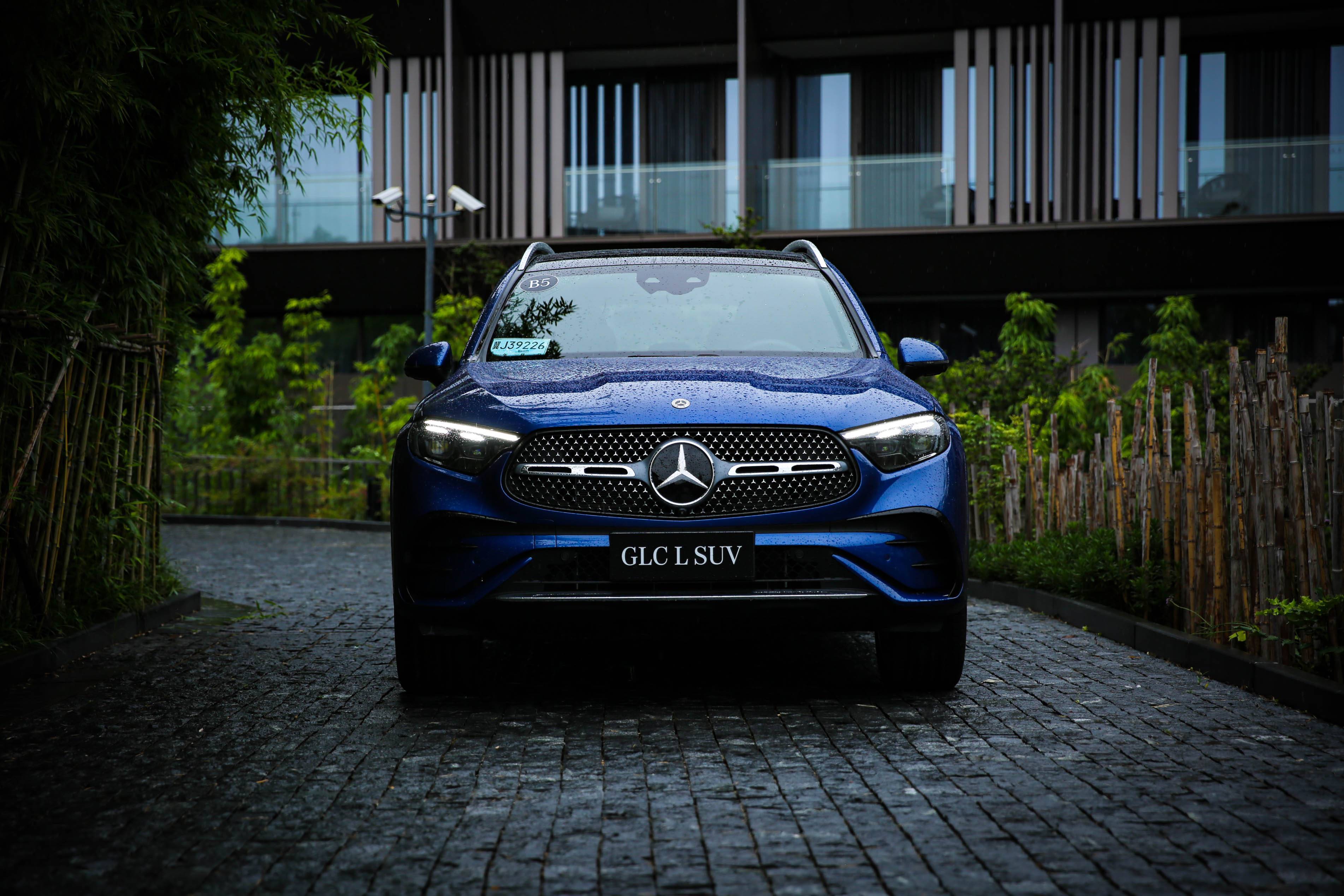 豪华属性的完美延续,试驾全新奔驰长轴距glc suv