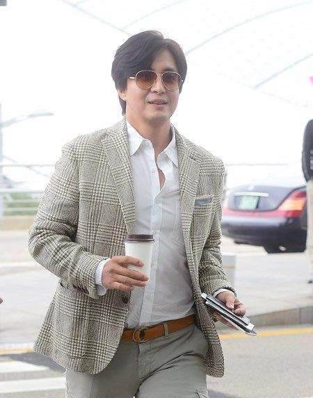 车仁表(54岁)提名一部老剧,董洁和车仁表主演的《天若有情》.