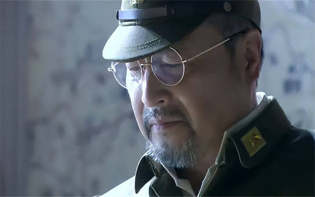 的传奇特工,五重间谍身份,日军被坑死都不知道_袁殊_日本_情报人员