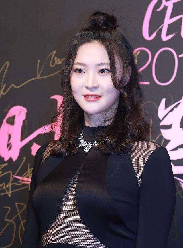 退役后的惠若琪,惊艳众人,但扭头事件仍是负面影响_国家女排_中国女排