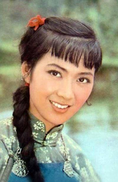 80年代电影女演员定妆照龚雪刘晓庆潘虹谢芳吴海燕宋春丽等_苦难_程莹