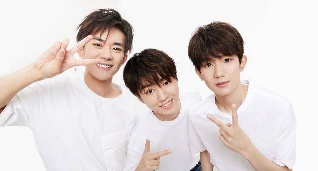 原创            TFBOYS与小虎队，两首歌词对比的人心酸，“追星”源于小虎队！-tf和小虎队