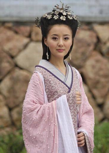 这部电视剧,美女如云,杨幂王丽坤都是配角,男主好福气_美人_心计_剧中