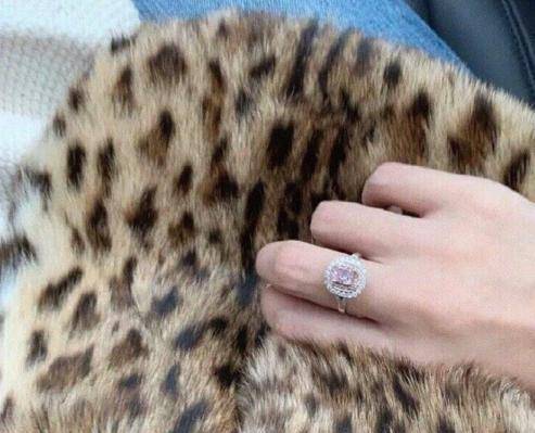 王思聪_潘一利_明星