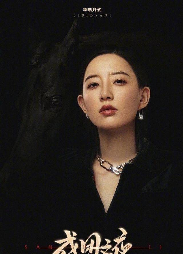 宁静拿第一不想成团,王霏霏被淘汰,蓝盈莹初舞台第一决赛却垫底_孟佳