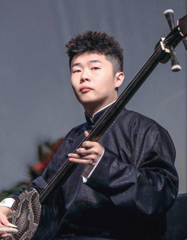 张云雷喜提"干饭王"称号,粉丝:难道是我周九良不配?_兄弟_麒麟_习社