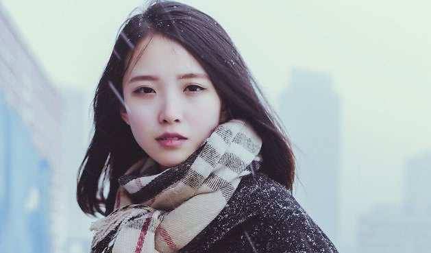 她是北京大学的校花,长得貌美如花,最终却只嫁给了一个普通人_马钰