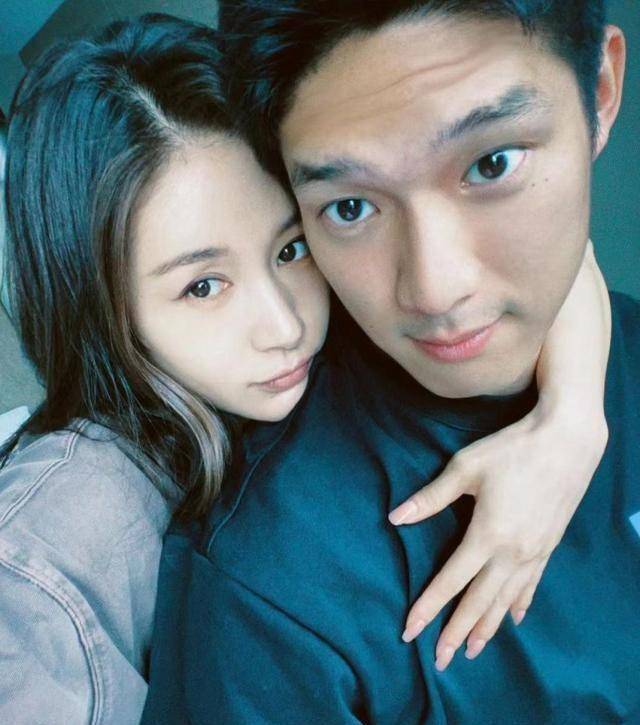 王子文晒情侣合照秀恩爱,从背后抱住男友吴永恩,小鸟依人_豆芽_孩子