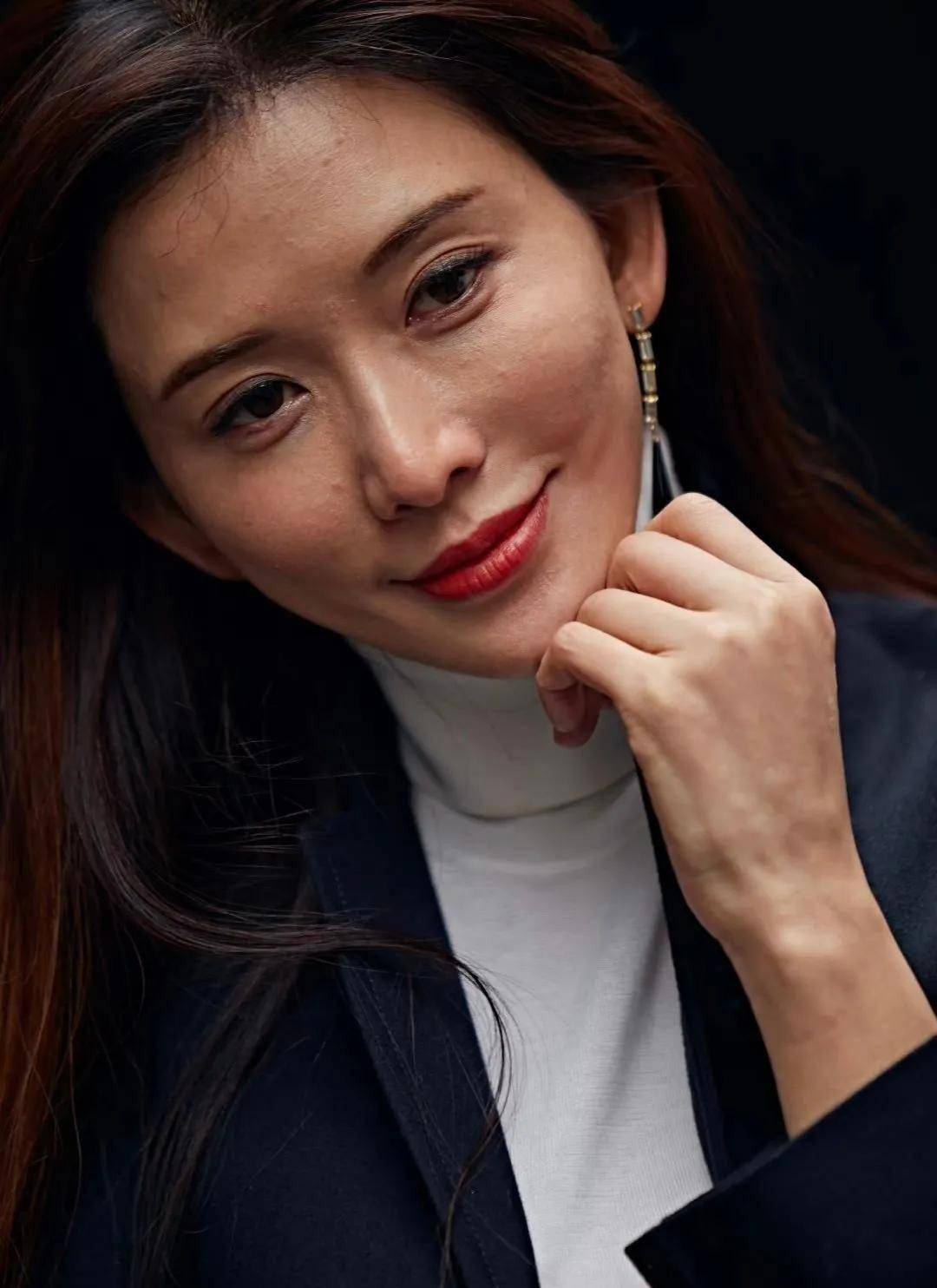 林志玲宣布退圈内幕,年龄大了只是体面回答,知情人透露真实原因_丈夫