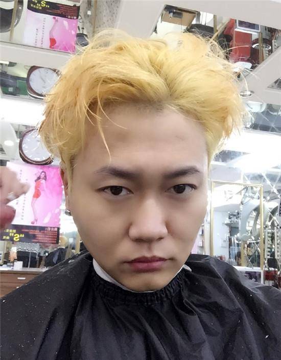 周九良为自己庆生不忘整蛊,孟鹤堂别出心裁为搭档助兴_视频_方式_观众