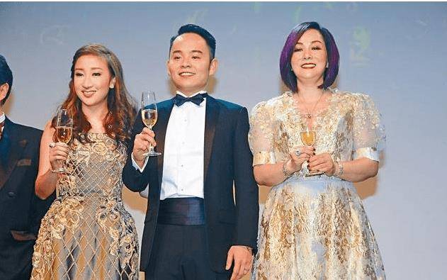 杨恭如,因插足他人恋情,被当众掌掴,其母称看不上内地市场_周正毅_毛