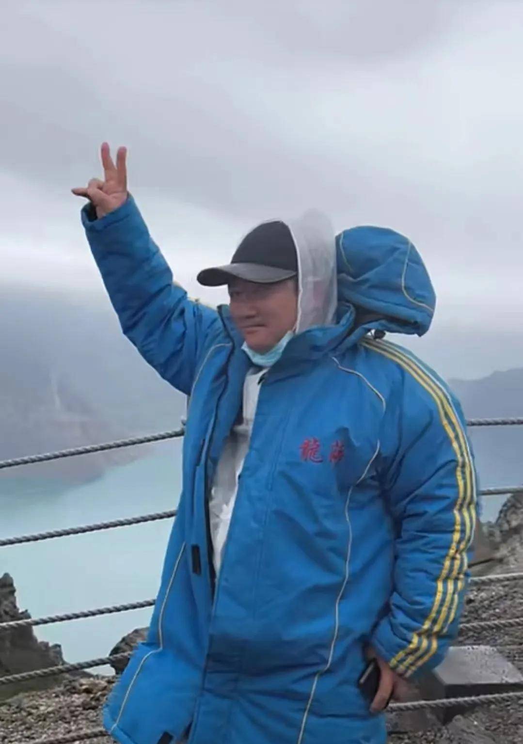 不过谢广坤还是要解释一下,说在我们东北的河里是可以不经别人同意就