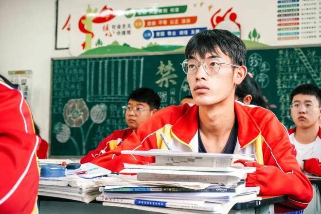 丽江文林实验学校,凭什么?_成绩_教育_龙强