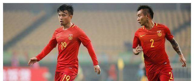 事实上,像曹赟定这样具有鲜明特点的球员,才是国足急需的一把尖刀.