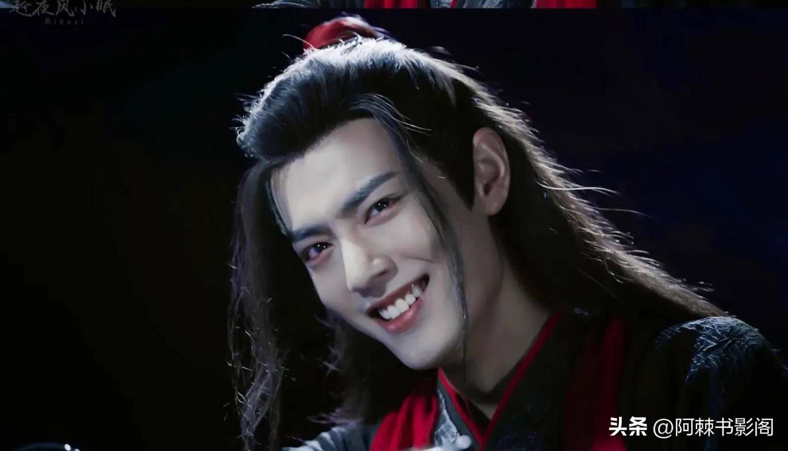 但他没放弃,自己跑通告争取来《陈情令》中魏无羡一角,凭借该剧肖战爆