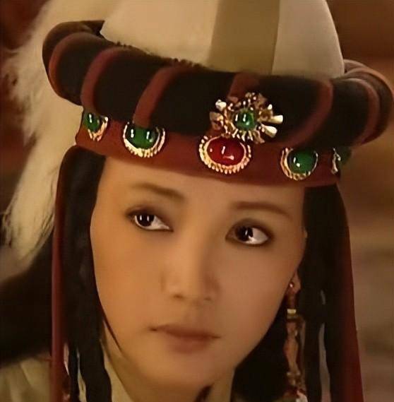 在问清了也速干的名字之后,成吉思汗更是没了杀她的心思,当即便纳她当