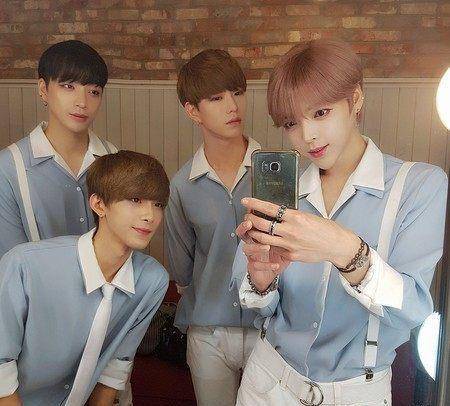 这个男团个个180身高但你敢说不是刚从泰国回来的吗?