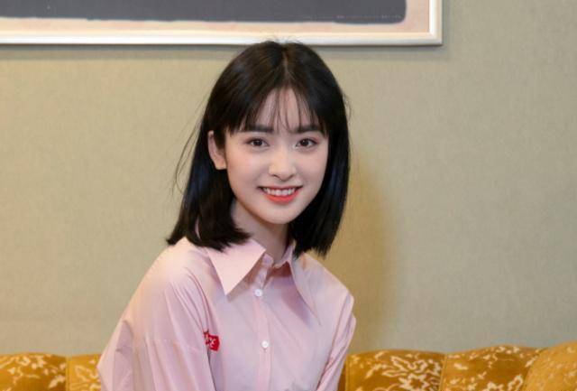 终于承认自己想红想疯了,胡一天绯闻女友时隔近一年再度发声!